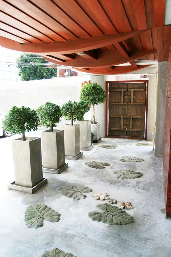 Bansabai Sabaidee Service Apartment Bangkok Zewnętrze zdjęcie