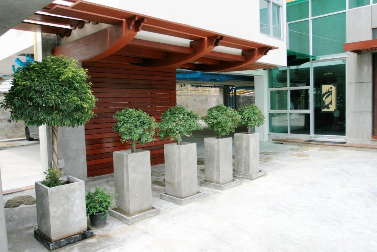 Bansabai Sabaidee Service Apartment Bangkok Zewnętrze zdjęcie