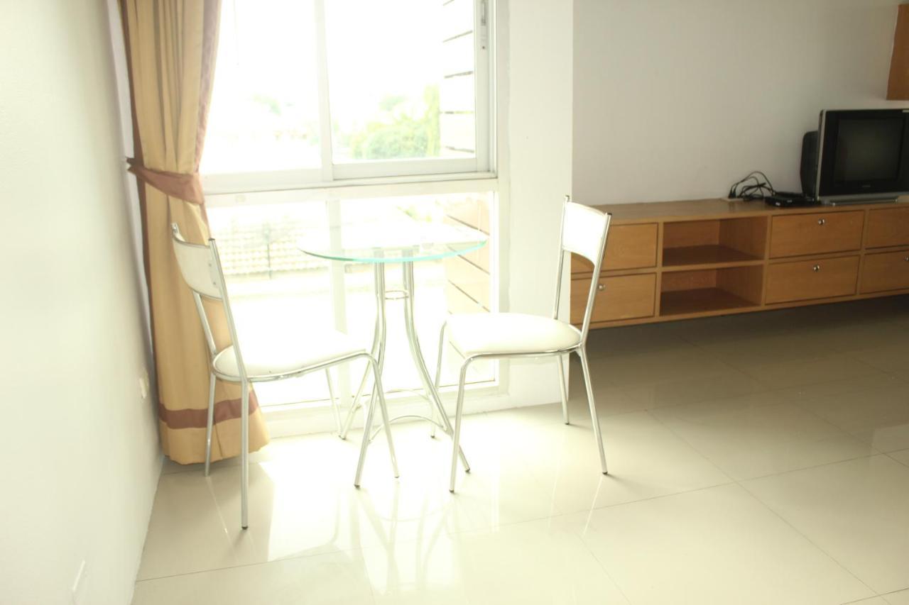 Bansabai Sabaidee Service Apartment Bangkok Zewnętrze zdjęcie